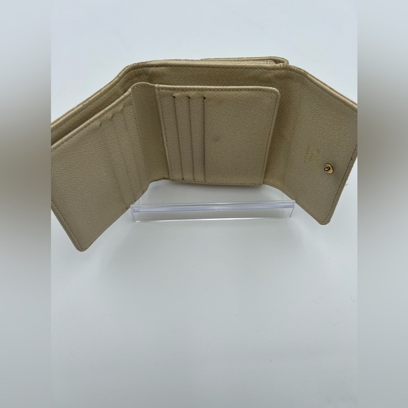 Louis Vuitton Mini Lin Elise Wallet - Picture 8 of 9